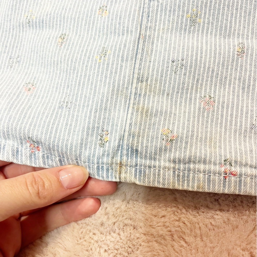 LEVI’S Little Girl’s Denim Skirt Overalls Striped, floral, Embroidered - Picture 6 of 6